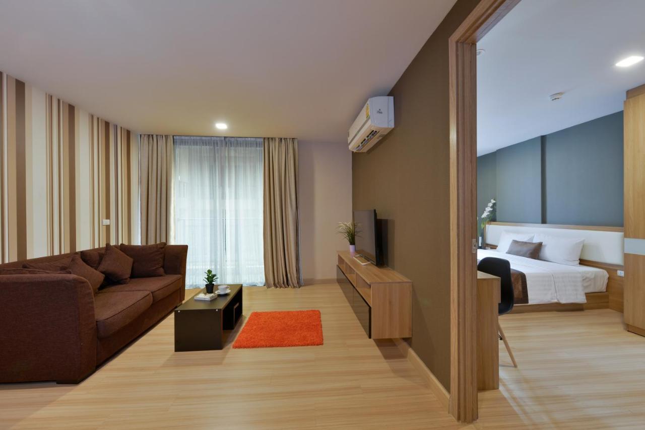 Ramada By Wyndham Bangkok Ten Ekamai Residences エクステリア 写真