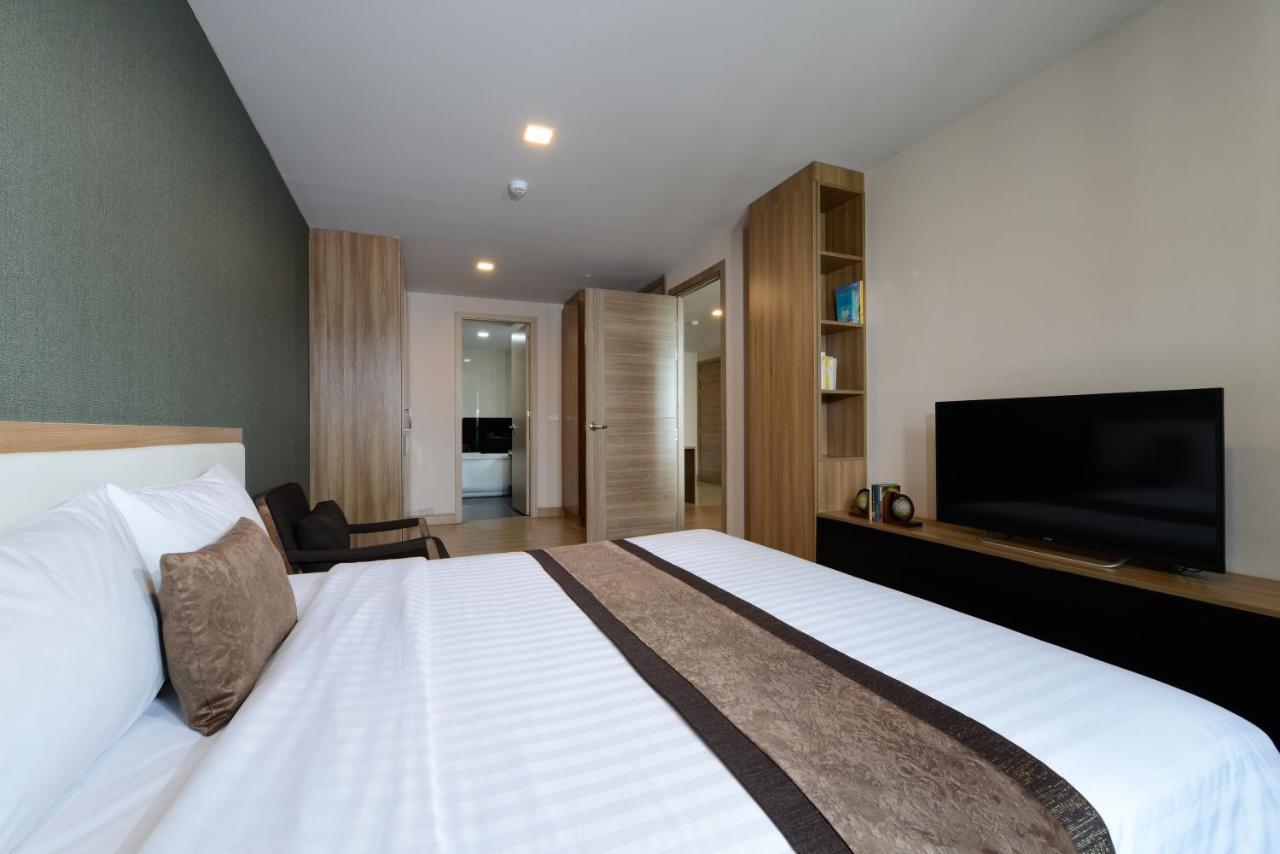 Ramada By Wyndham Bangkok Ten Ekamai Residences エクステリア 写真