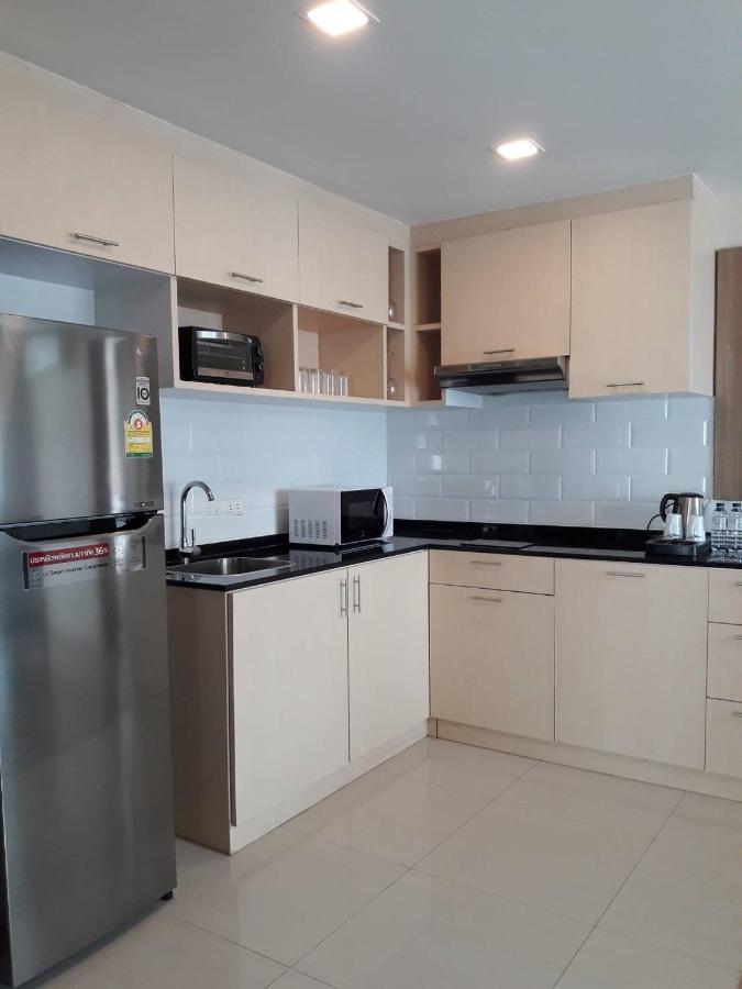 Ramada By Wyndham Bangkok Ten Ekamai Residences エクステリア 写真