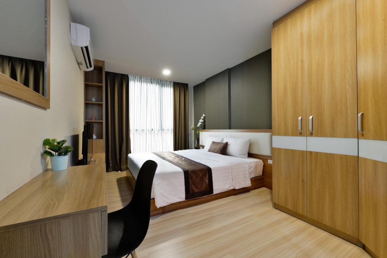 Ramada By Wyndham Bangkok Ten Ekamai Residences エクステリア 写真