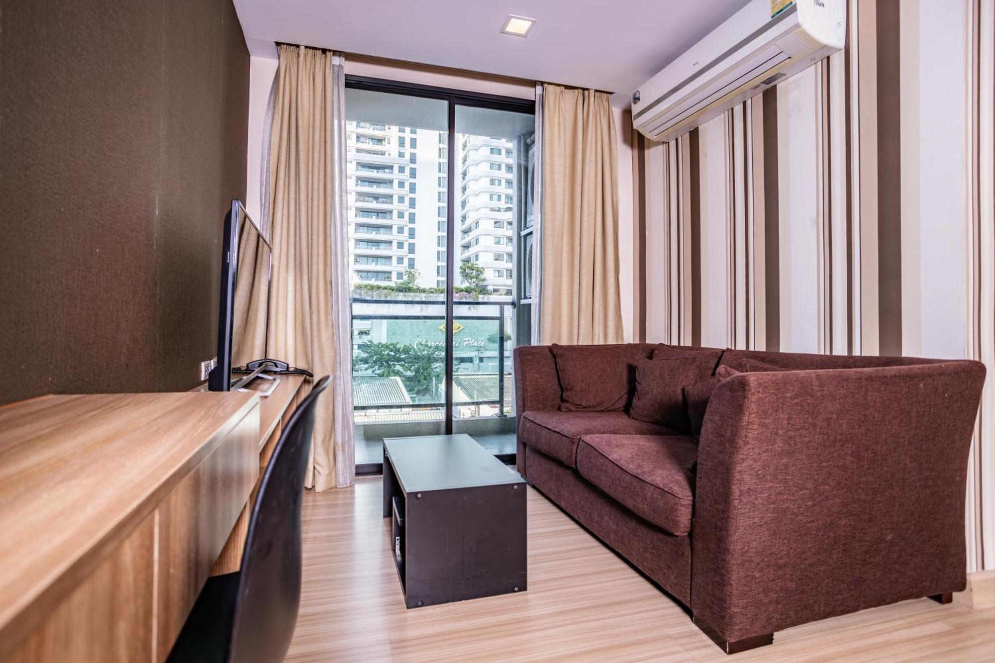 Ramada By Wyndham Bangkok Ten Ekamai Residences エクステリア 写真