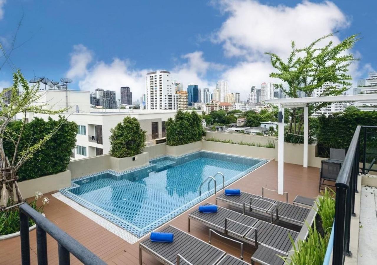 Ramada By Wyndham Bangkok Ten Ekamai Residences エクステリア 写真